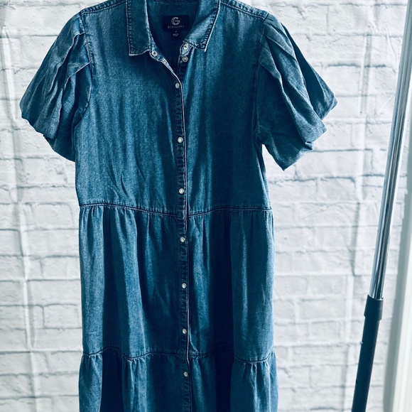 G by Giuliana Denim Button Front Puff Sleeve Tiered Dress - Picture 5 of 10